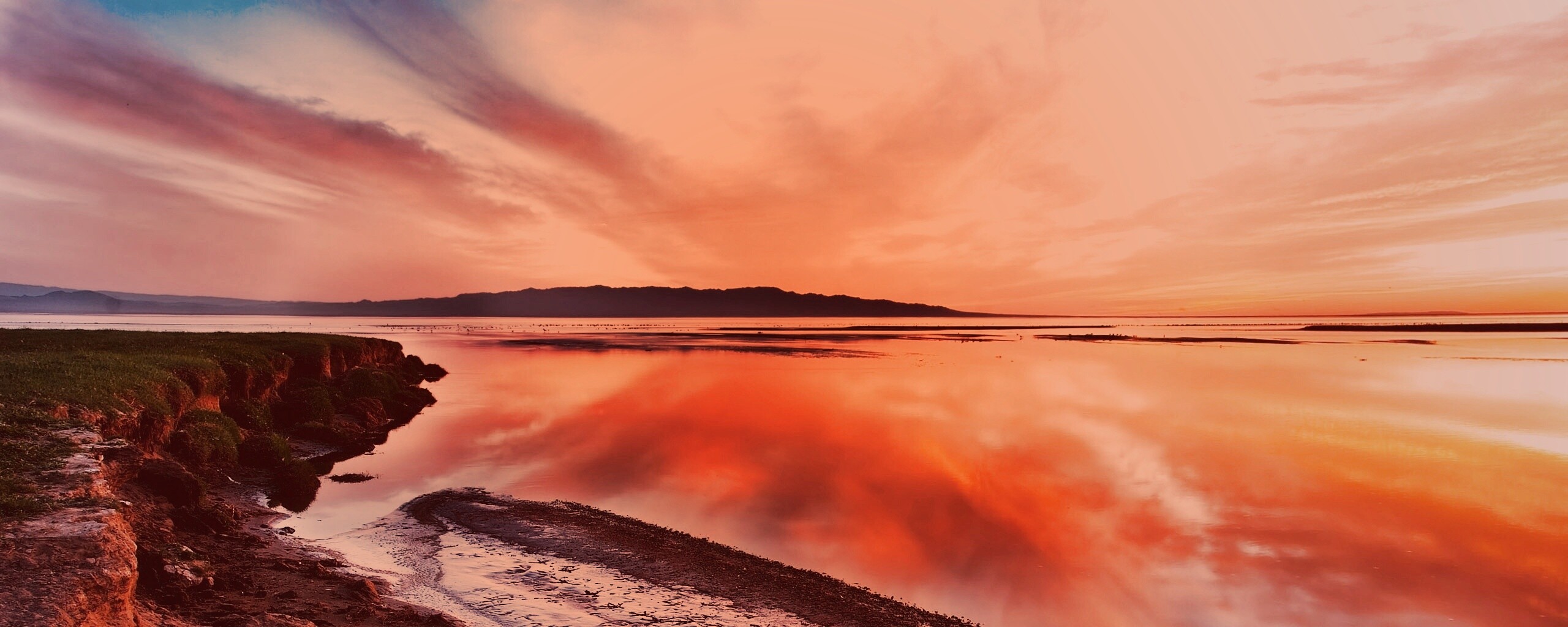 Озеро на закате обои