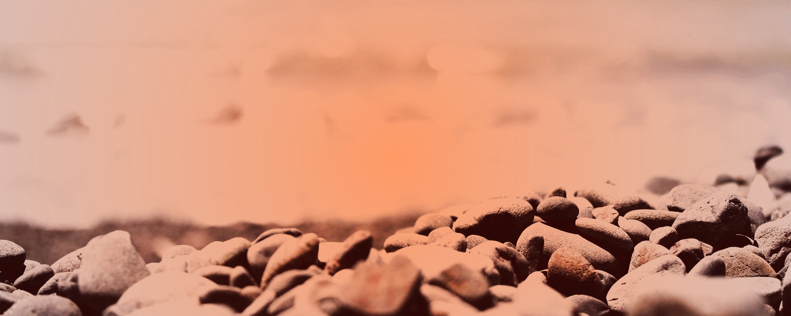 Пляж из гальки обои