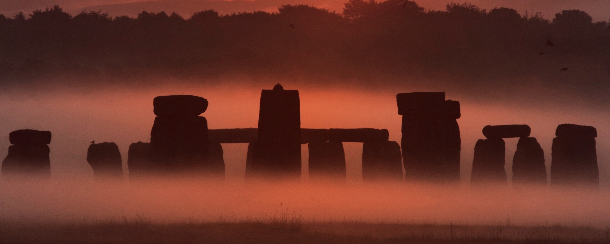 Стоунхэндж в утреннем тумане обои