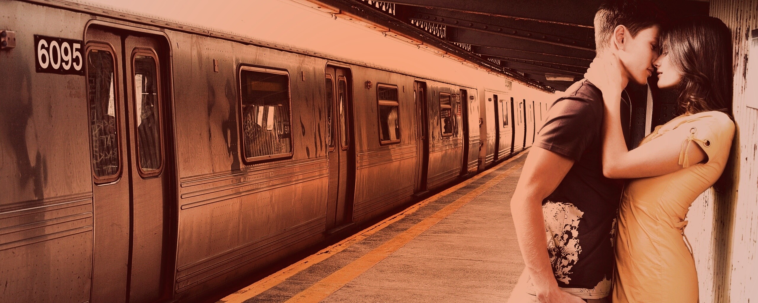 Прощание на станции метро обои