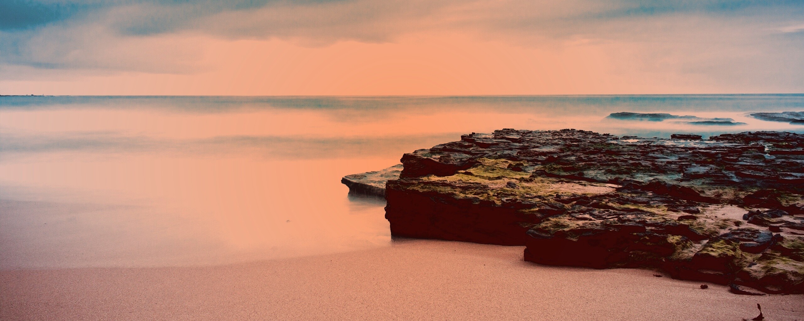 На берегу обои