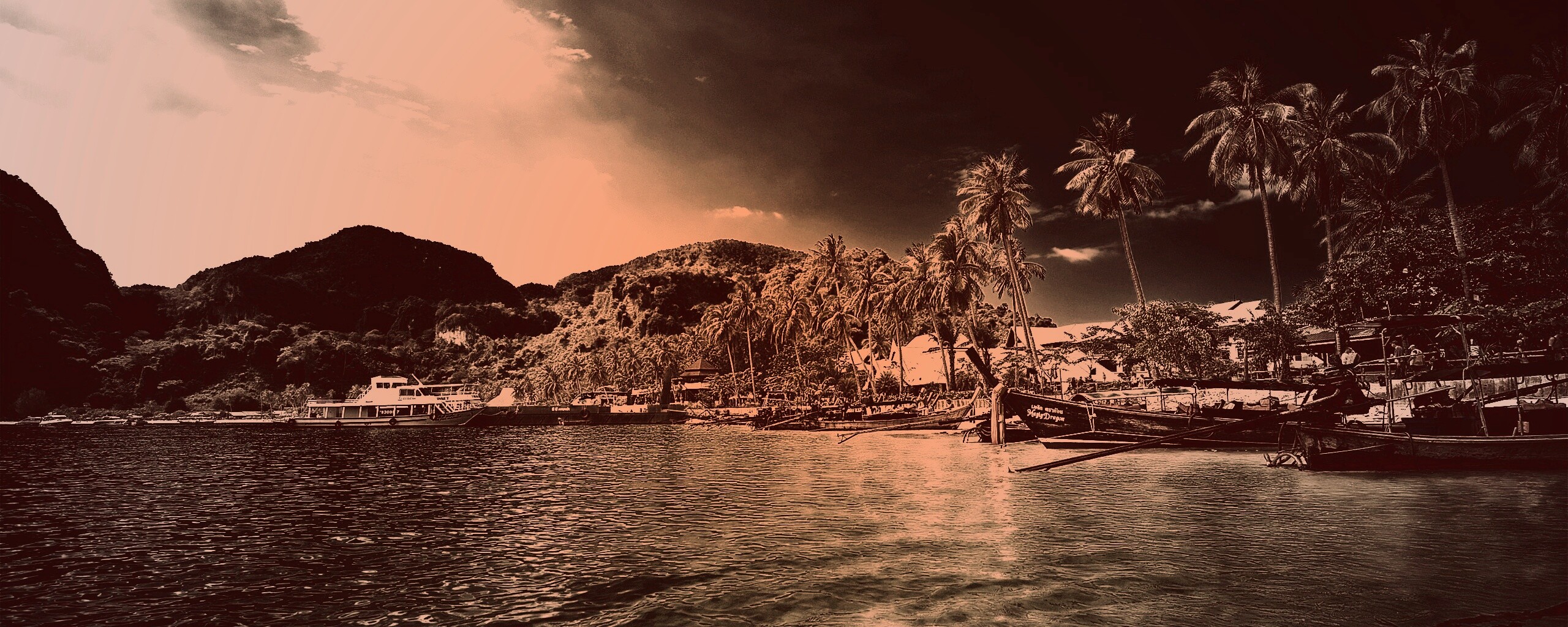 Призрачный пляж обои