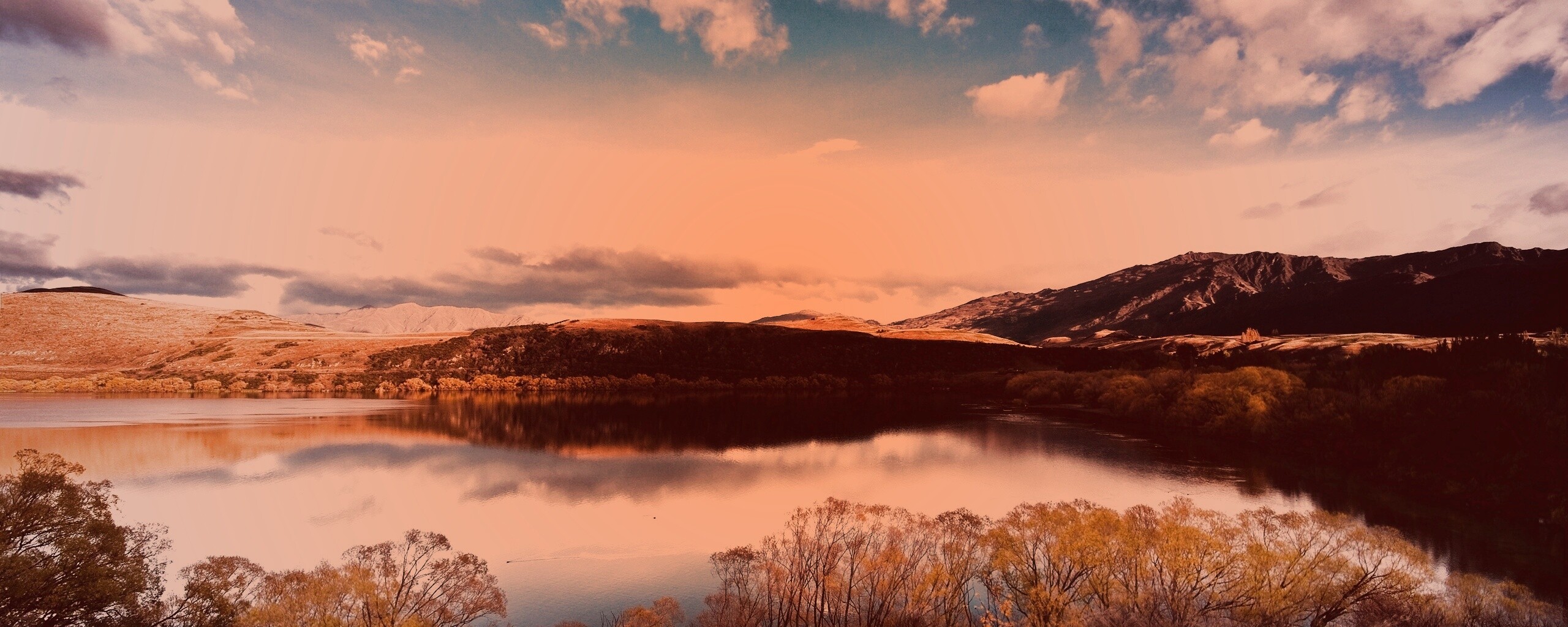 Живописное озеро обои