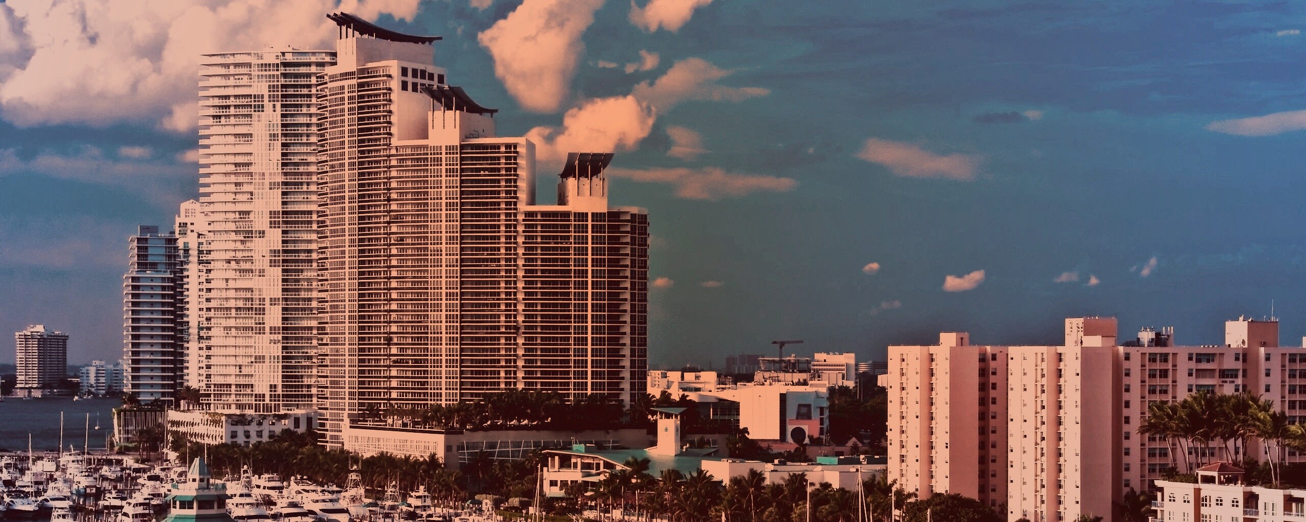 Курортный город обои