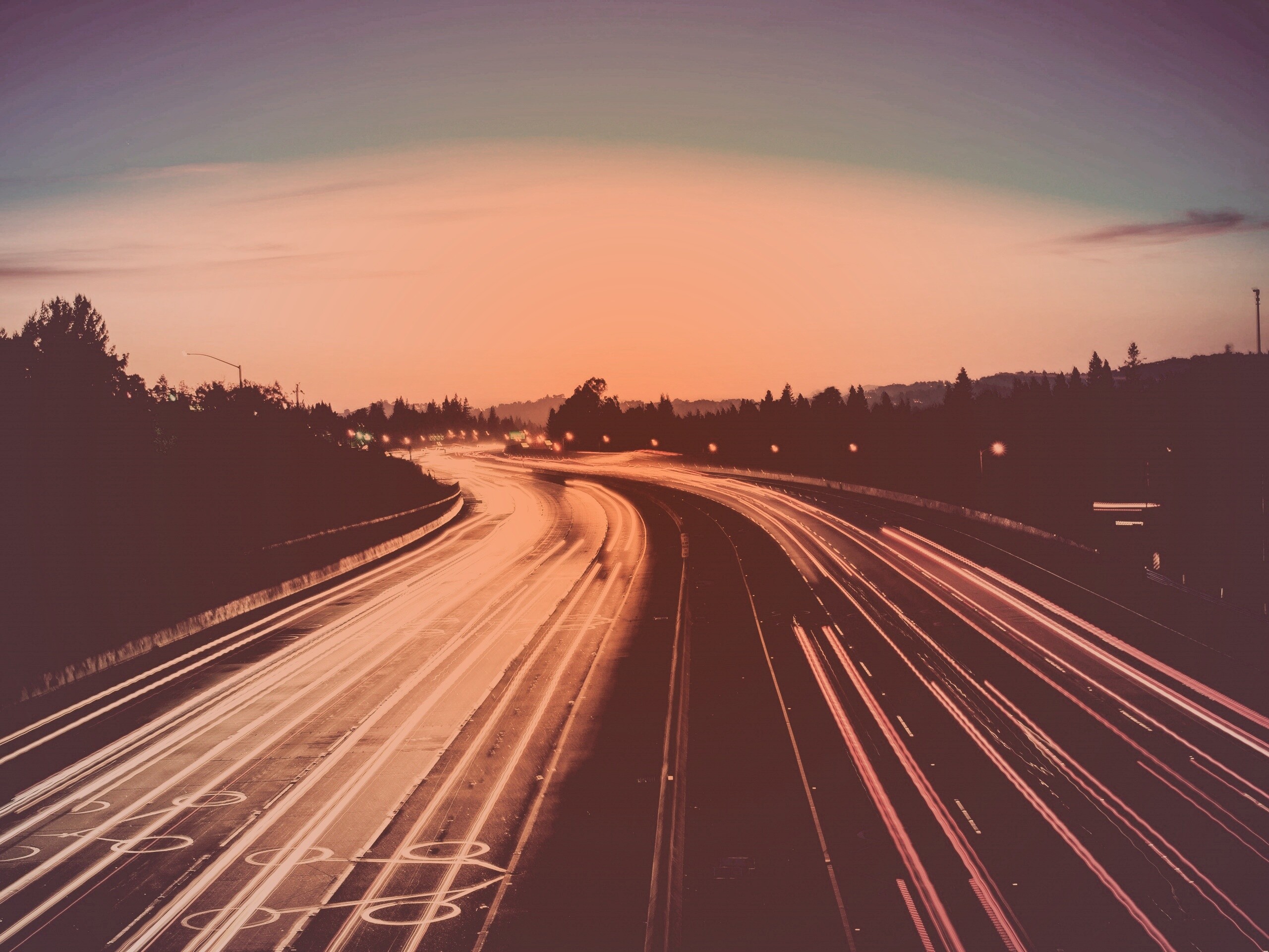 Автострада в огнях обои