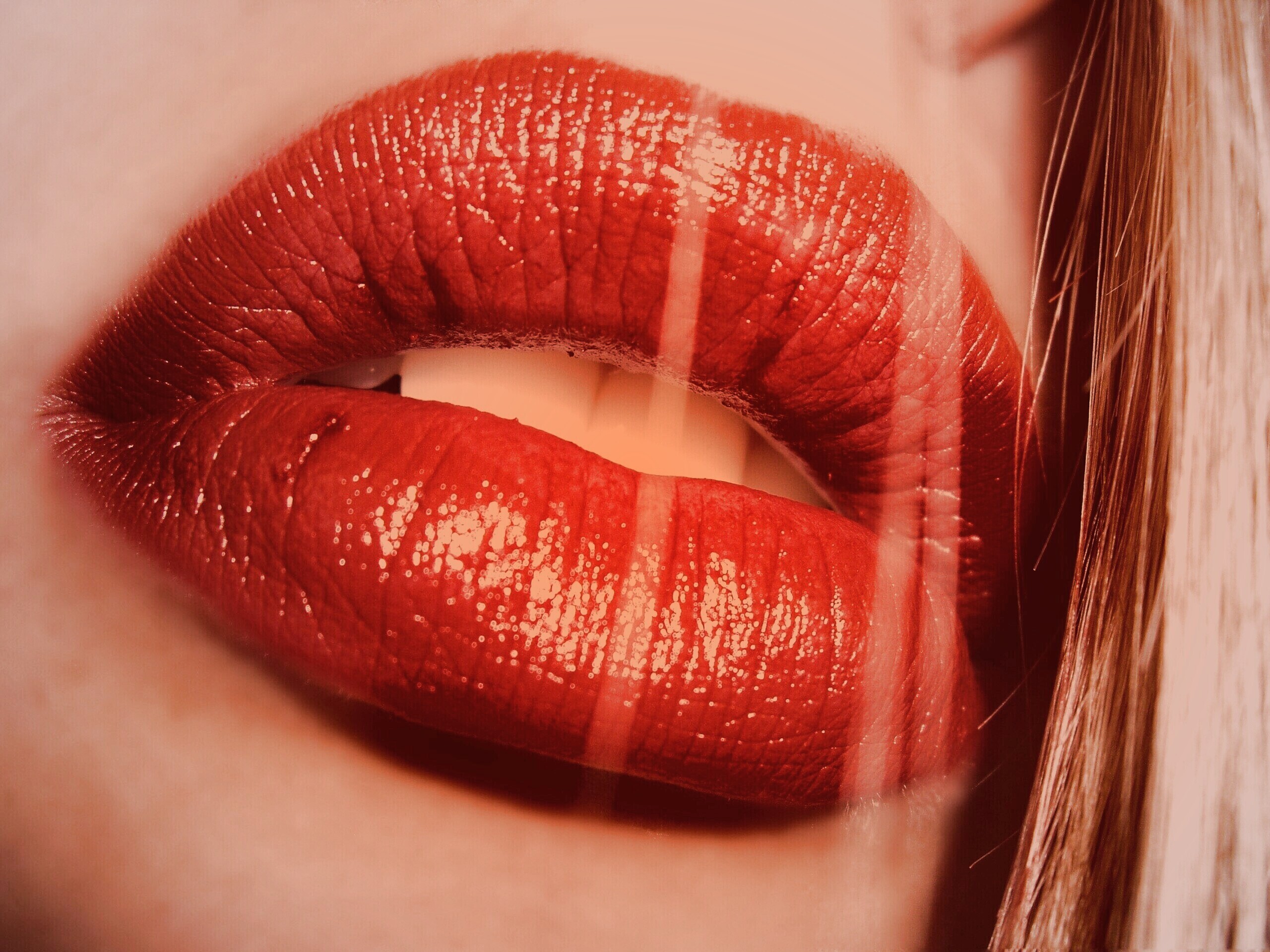 Сочные губы обои