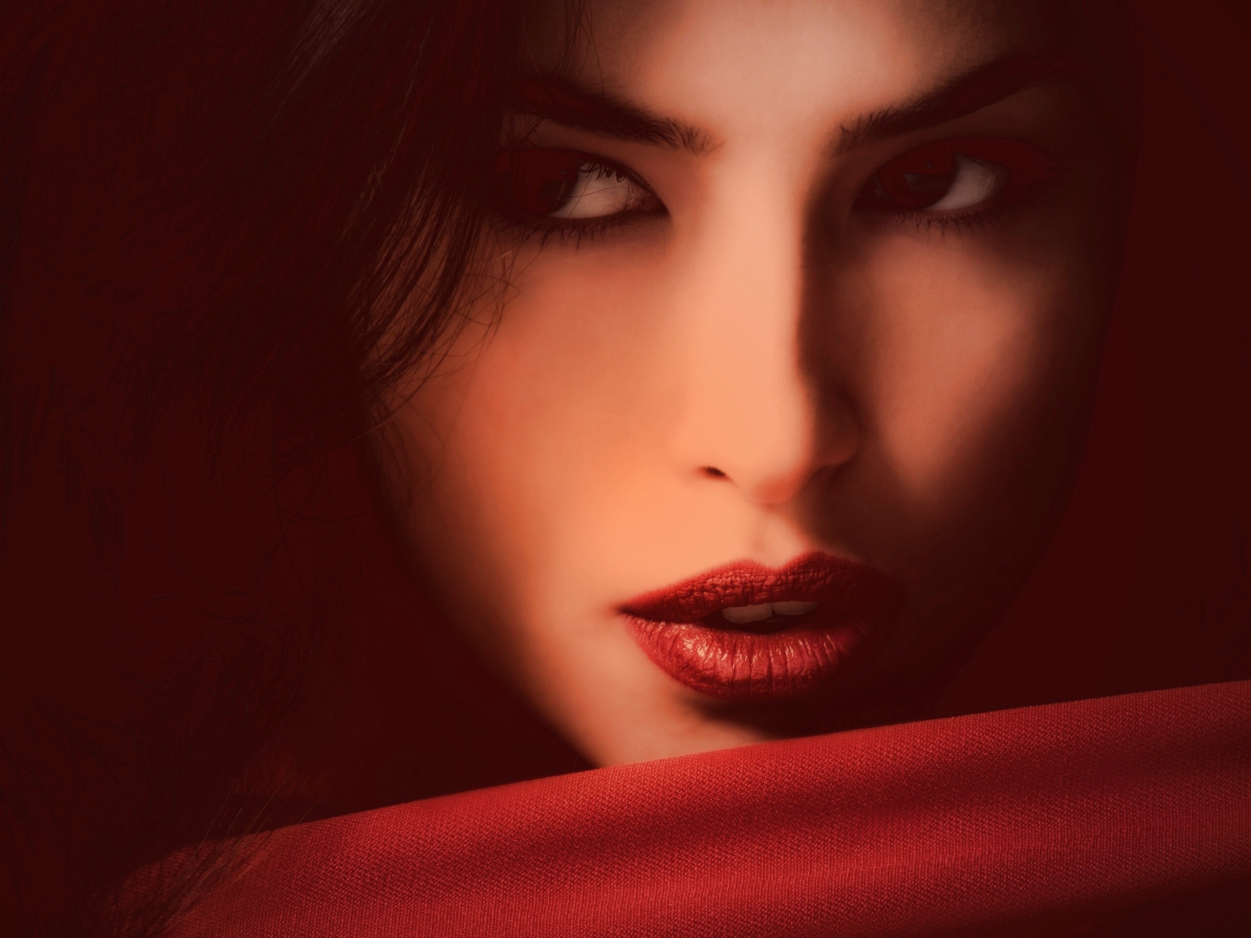 Женский взгляд обои