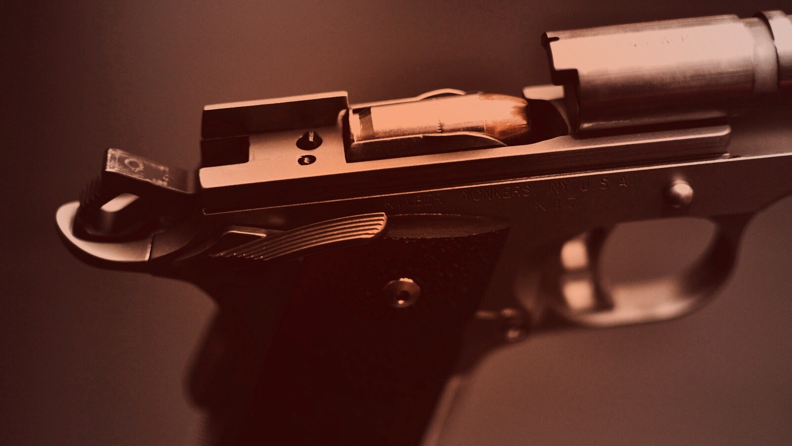 Разобранный пистолет обои