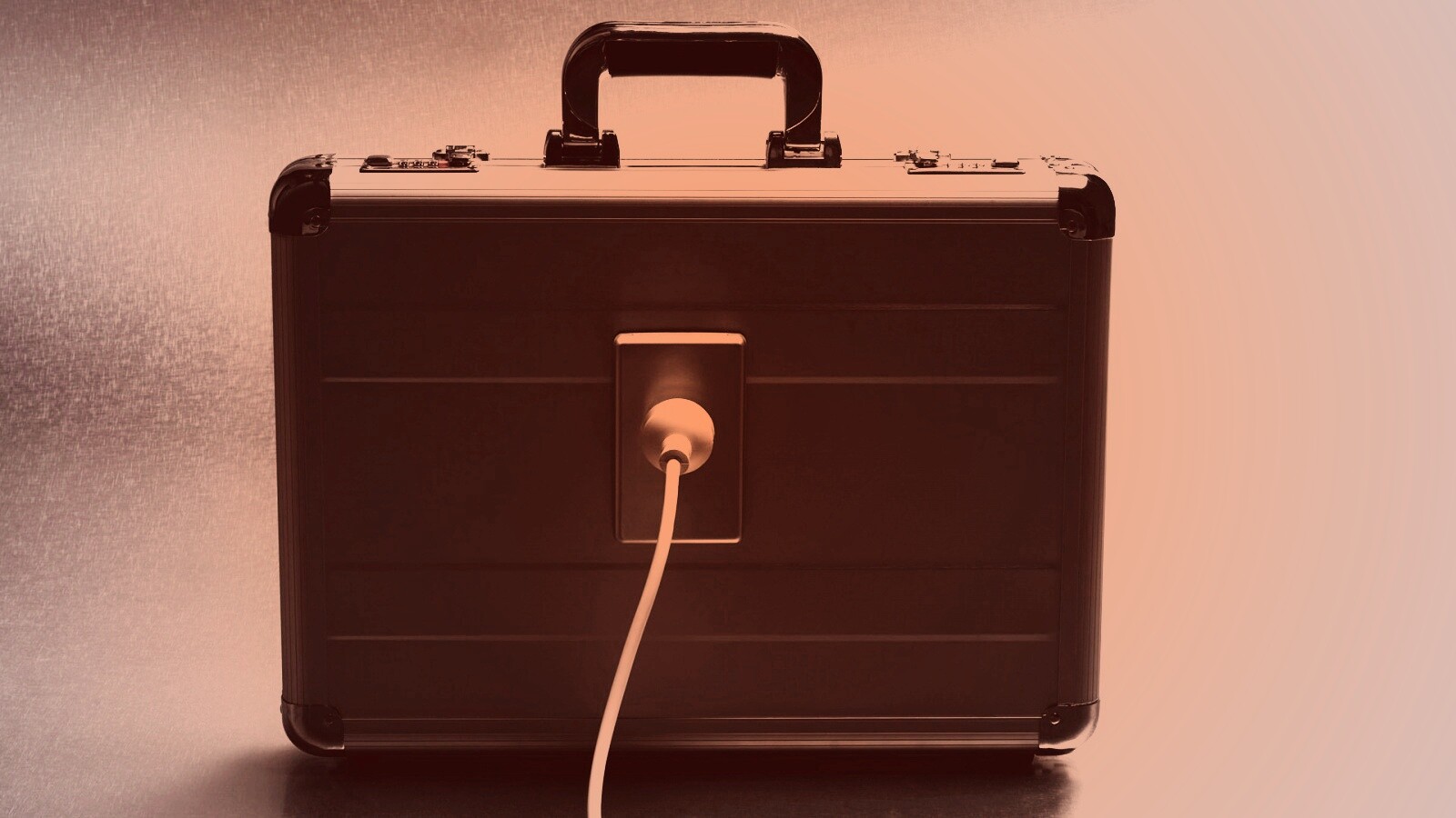 Розетка на кейсе обои