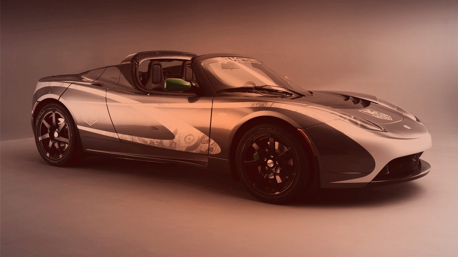 Tag Heuer Tesla Roadster обои