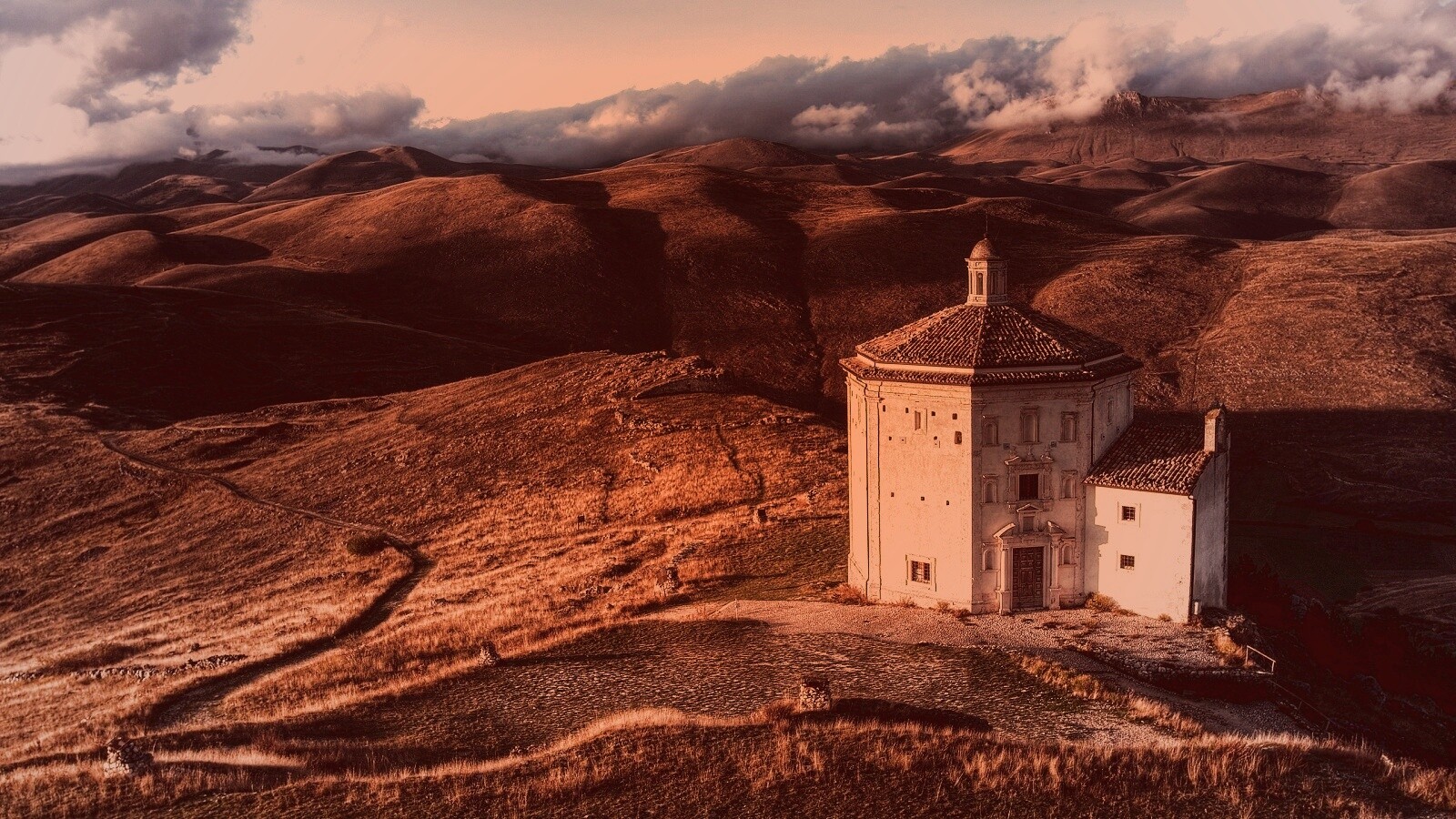 Церковь в Италии обои