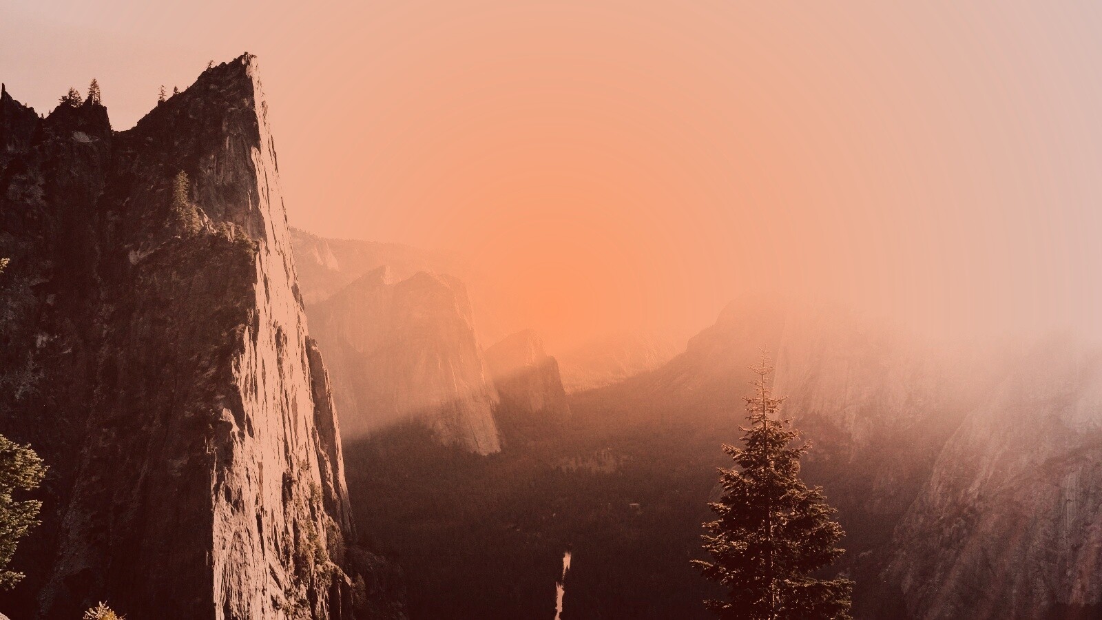 Горный пейзаж обои