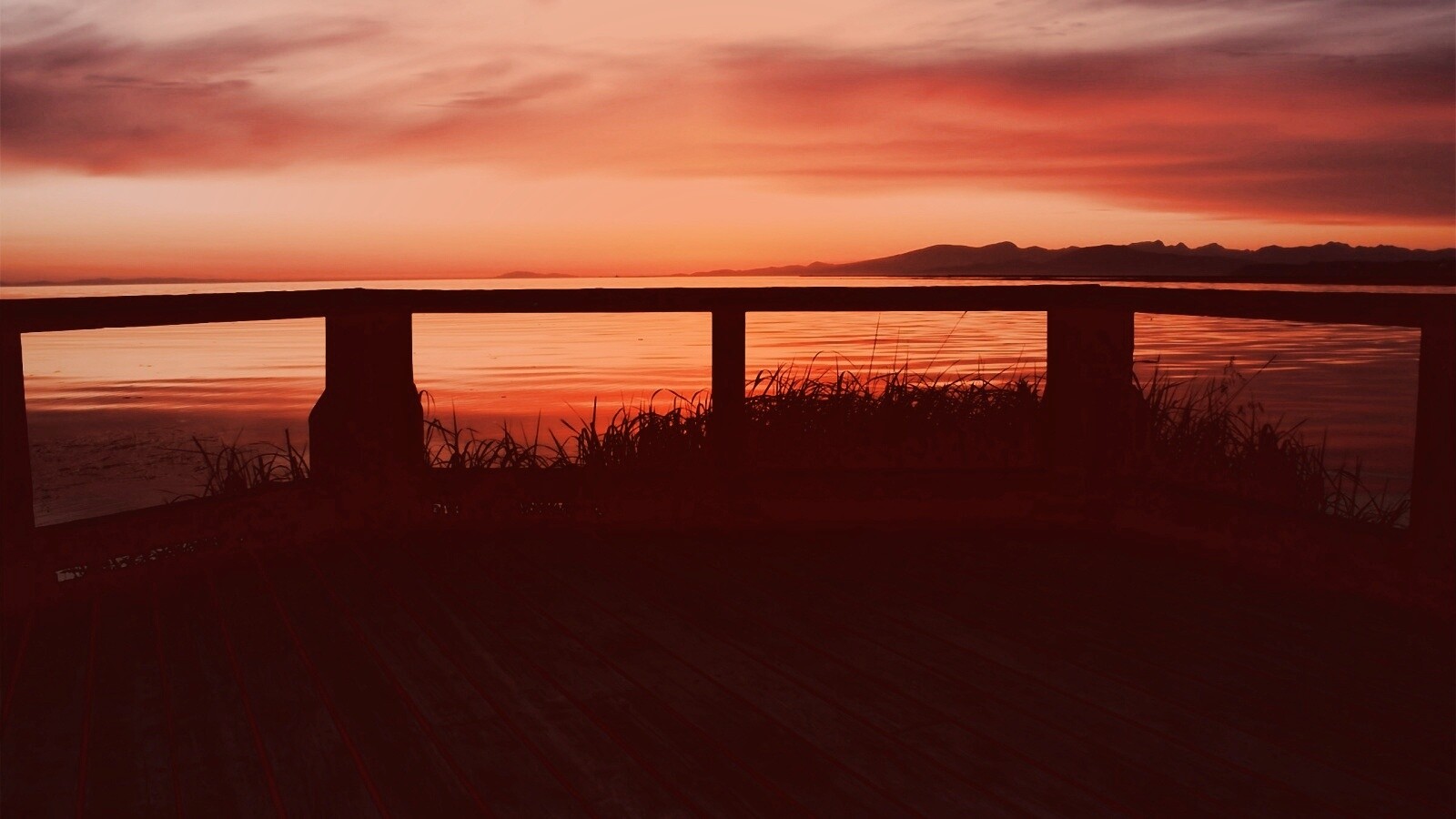 Терасса на море обои