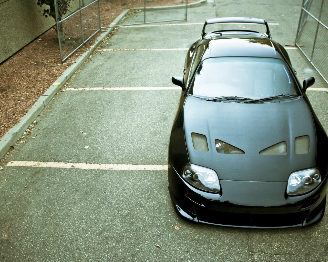 Мощный автомобиль обои