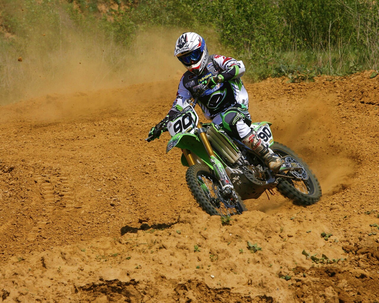 На мототреке обои