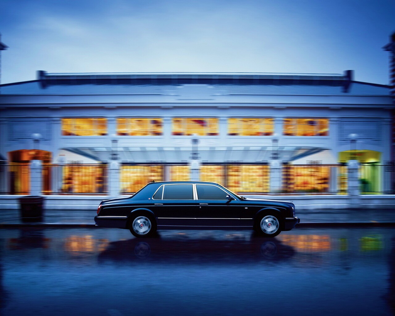 Бентли в городе обои