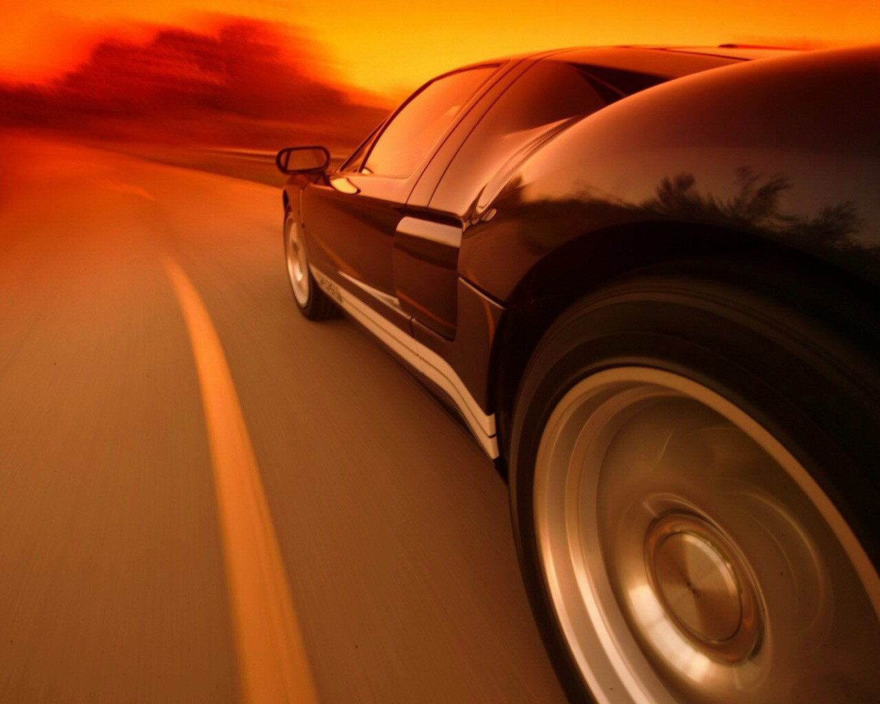 Авто на повороте обои