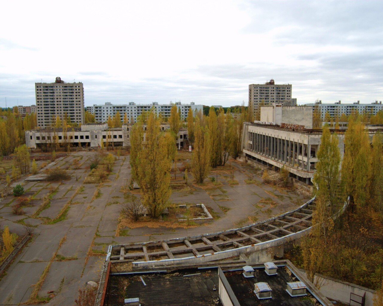 Площадь в Припяти обои