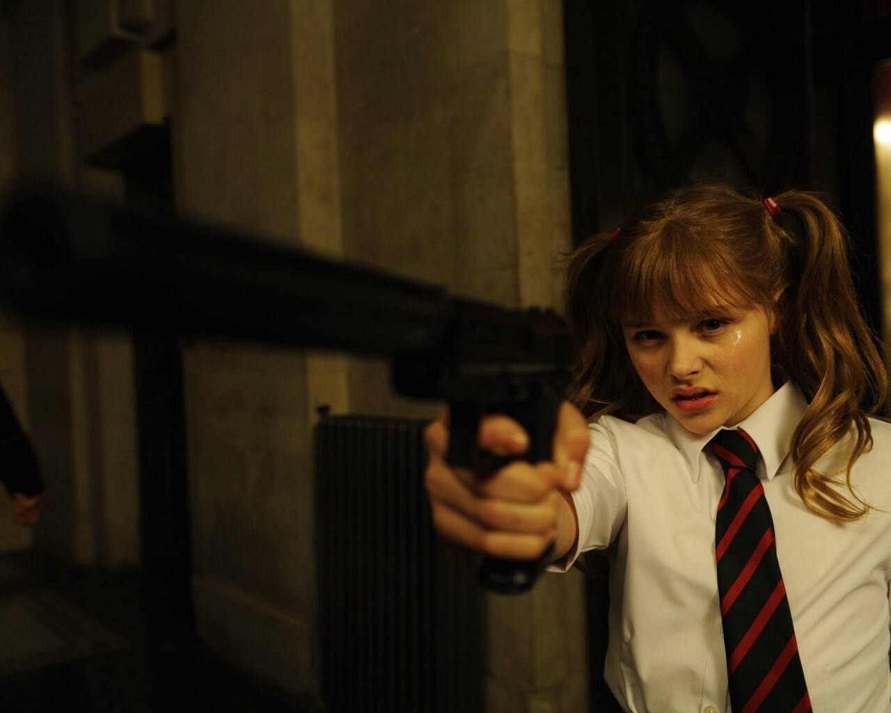 Убивашка с пистолетом обои