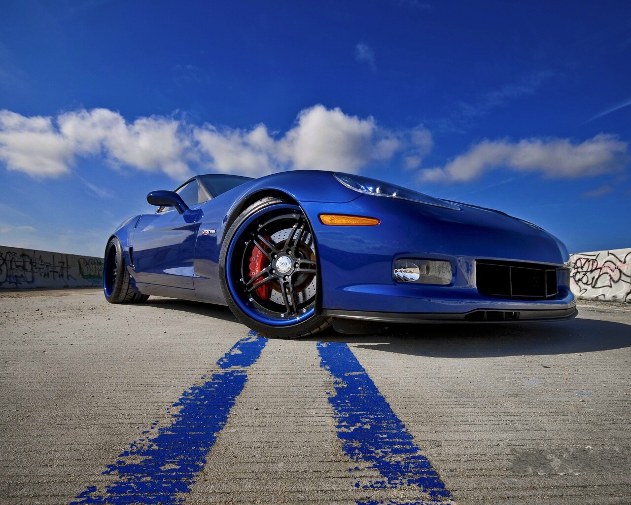 Синий спорткар обои