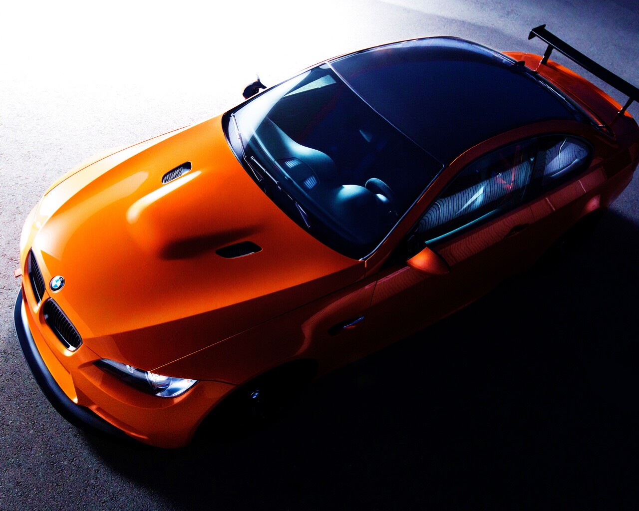 Оранжевый BMW обои