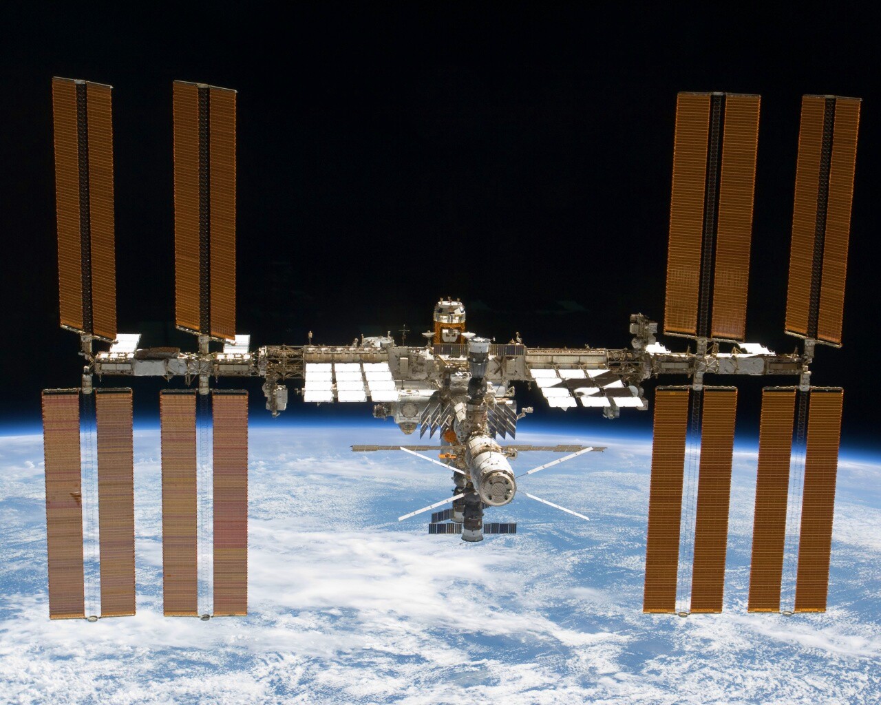 Международная космическая станция обои