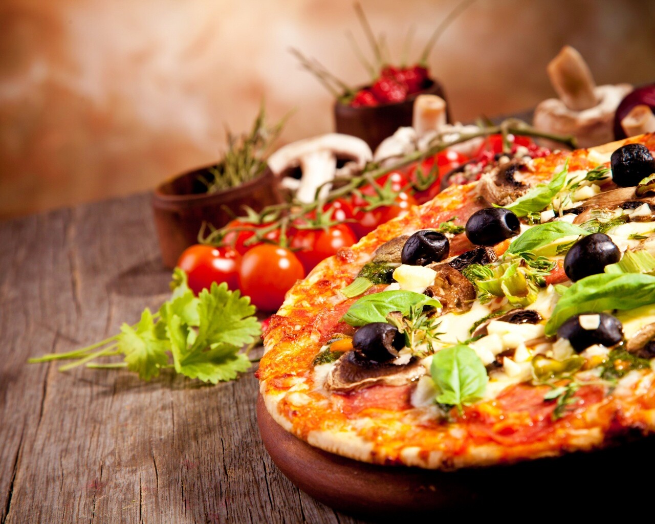 Аппетитная пицца обои