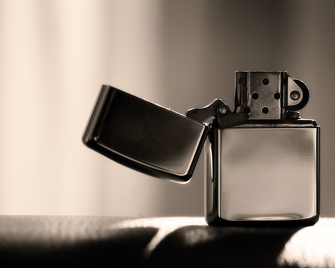 Зажигалка обои