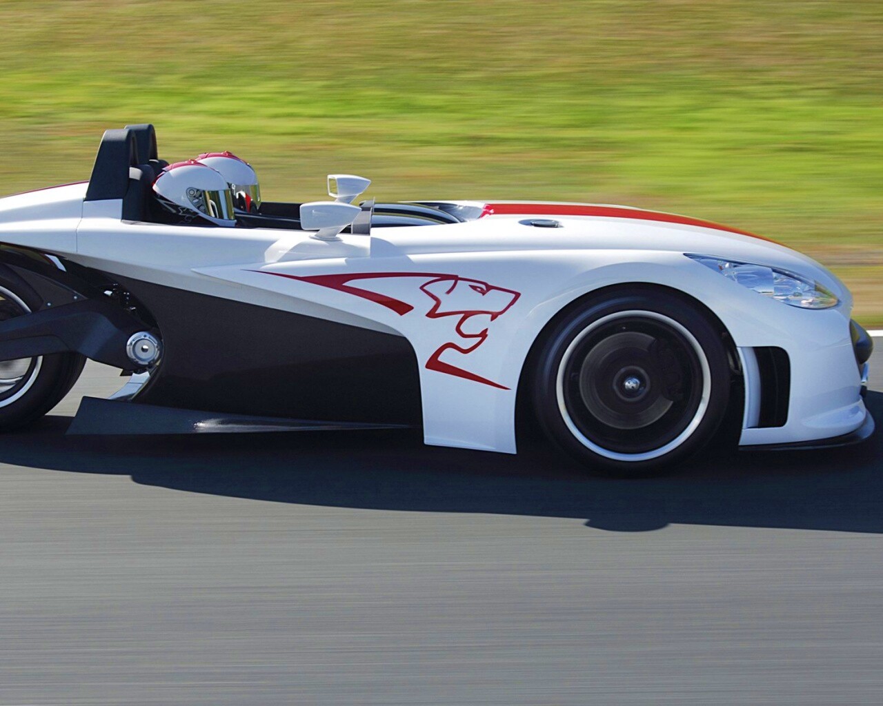 Трехколесный автомобиль обои