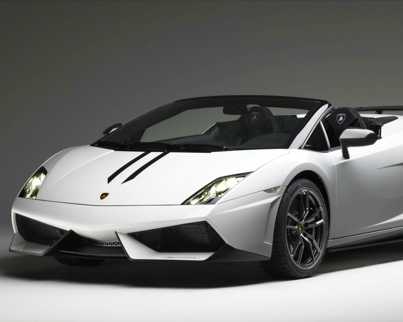 Белый Ламборджини Галлардо обои