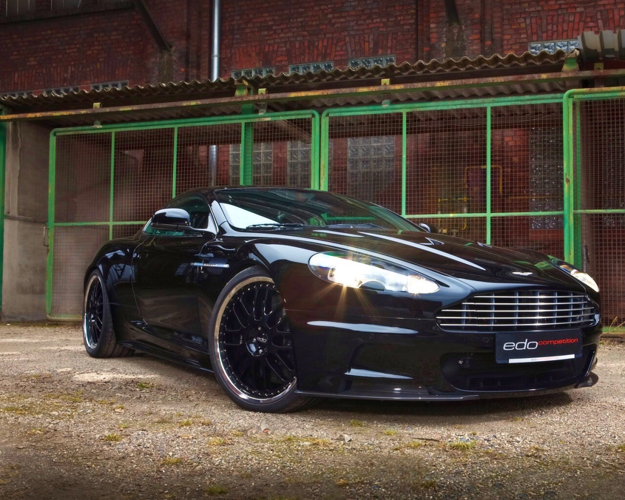 Aston Martin обои