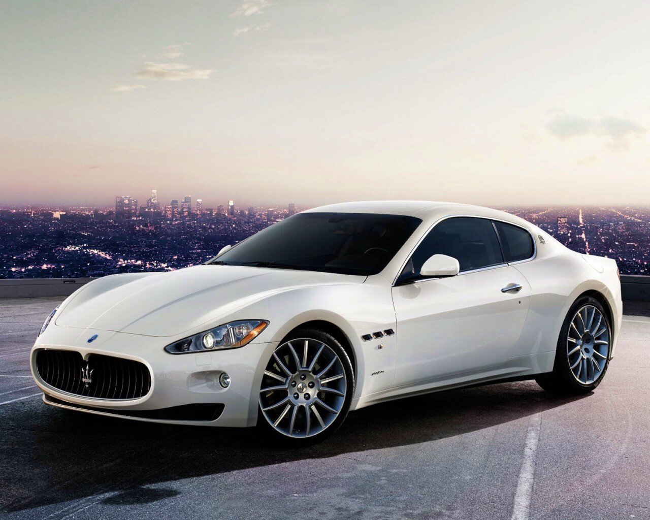 Мазерати Грантуризмо обои