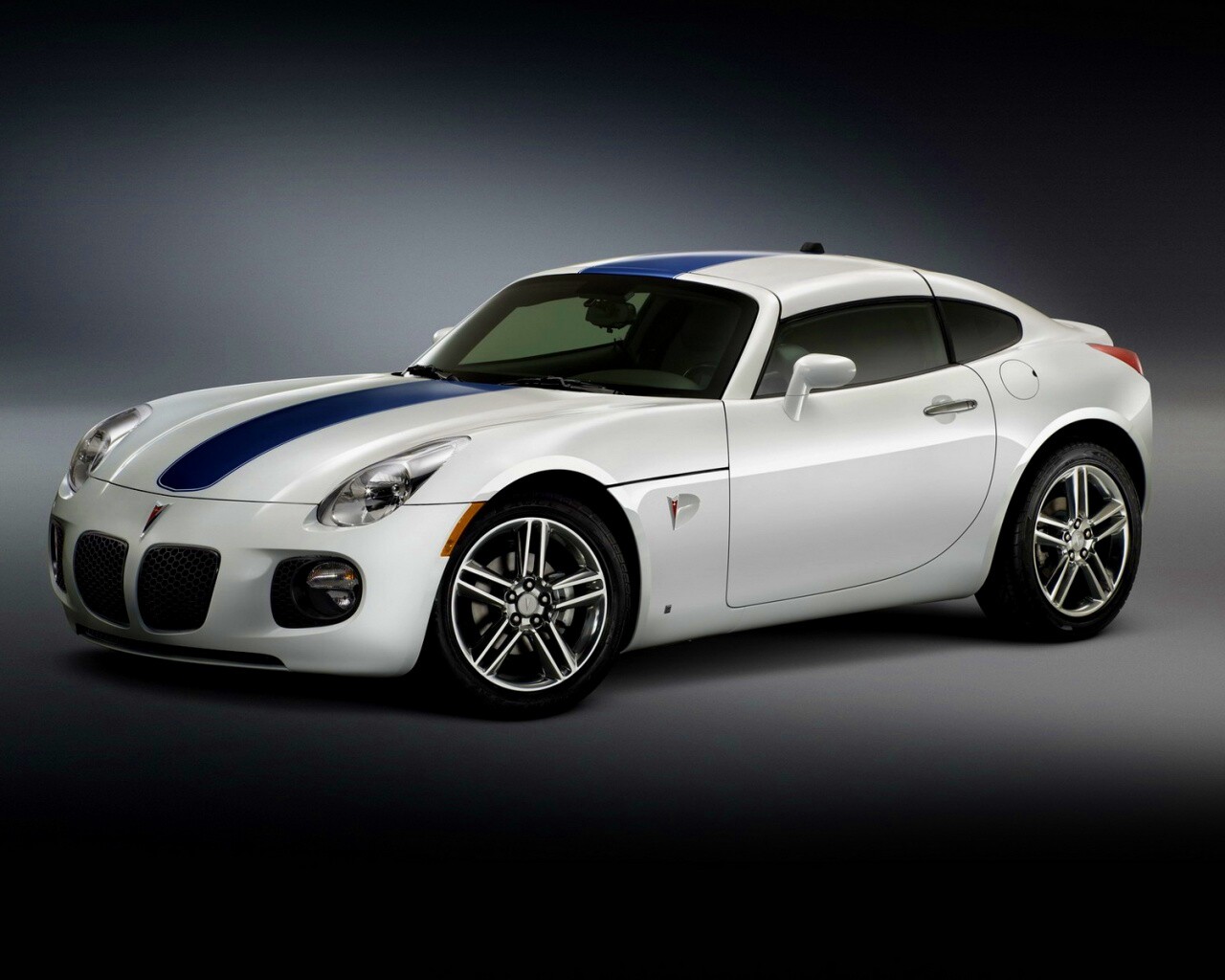 Белое авто обои