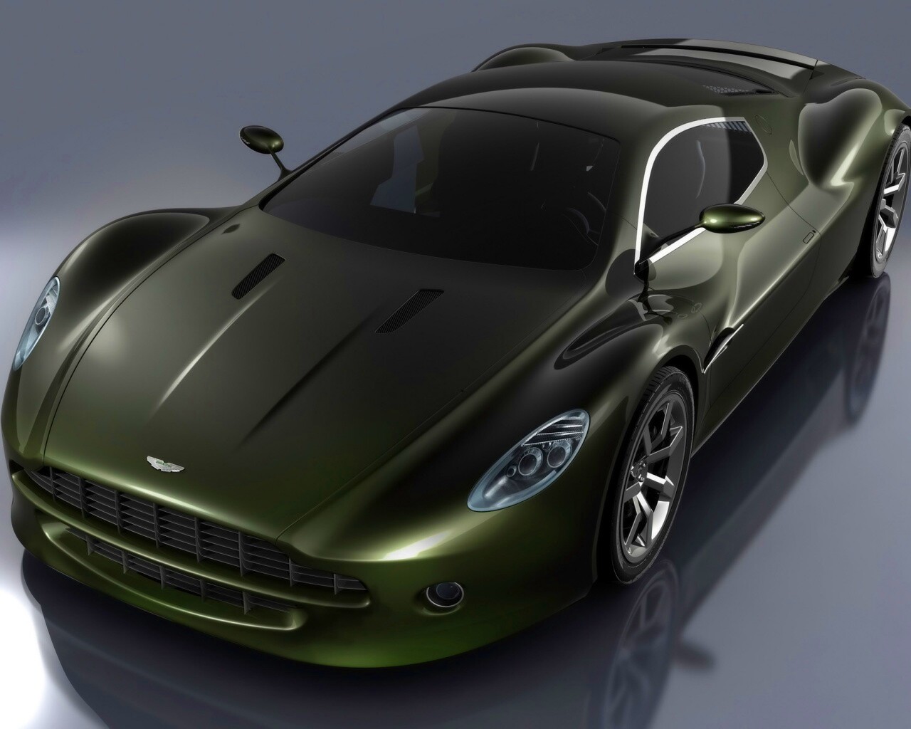 Aston Martin AMV10 обои