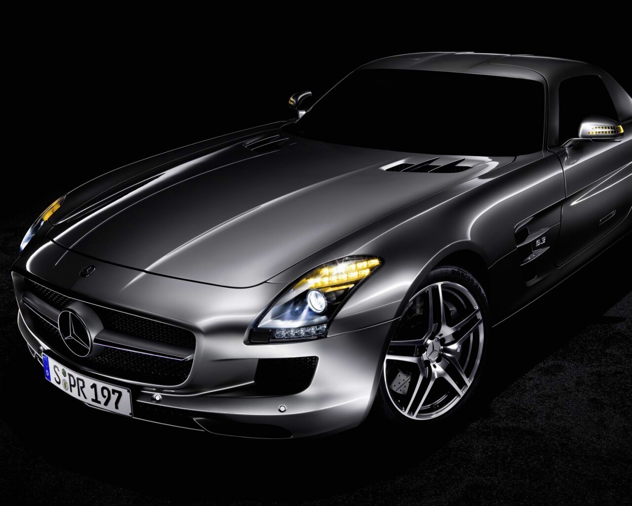 Mercedes SLS обои