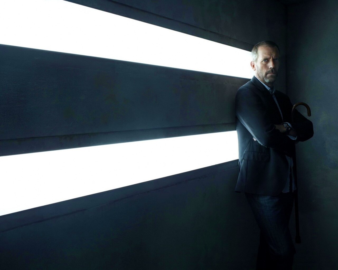 Хаус в лаборатории обои