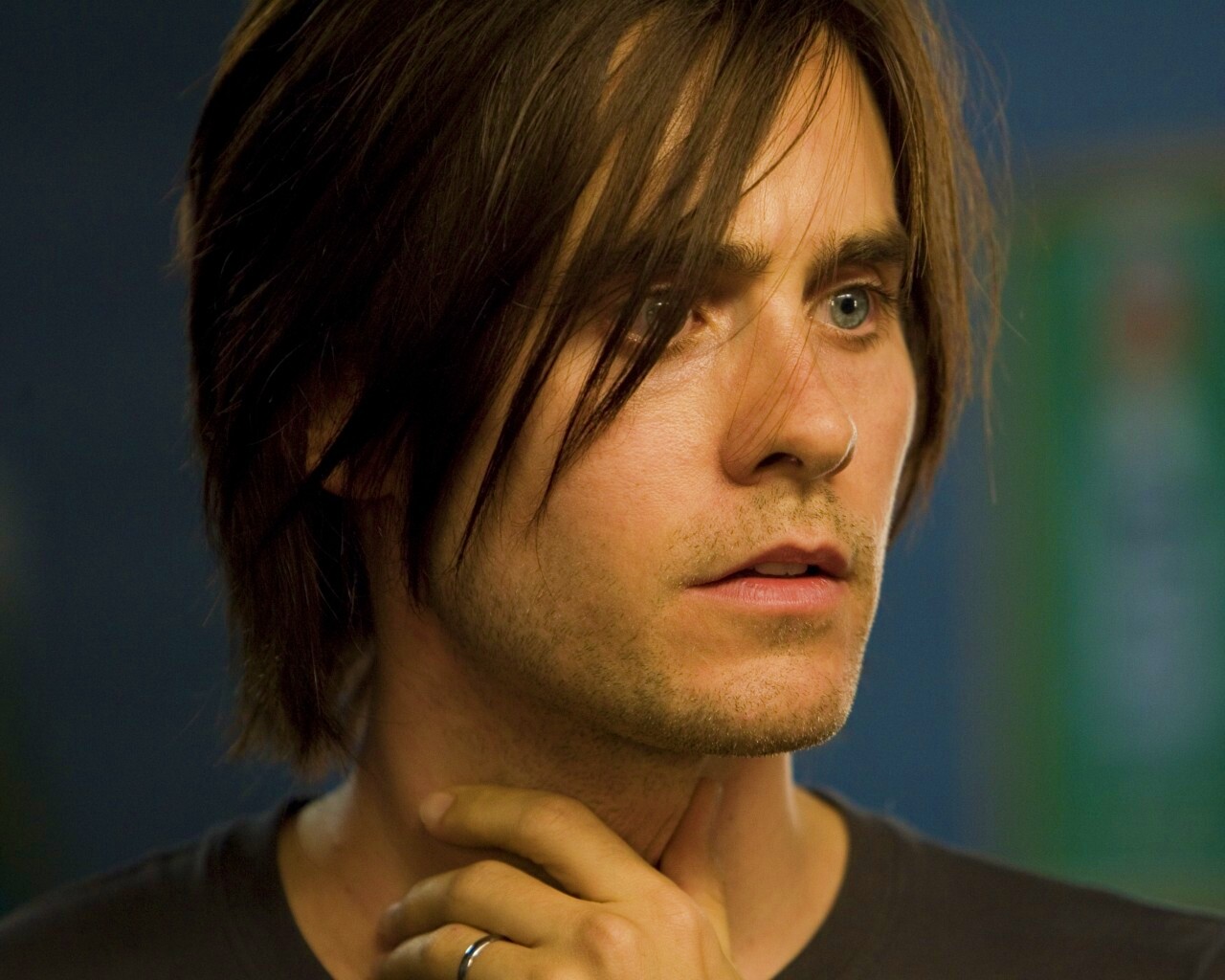 Джаред  Лето недоумевает обои