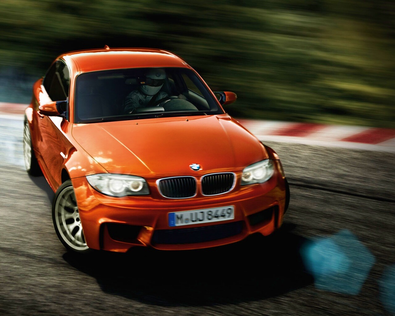 BMW M1 в заносе на треке обои