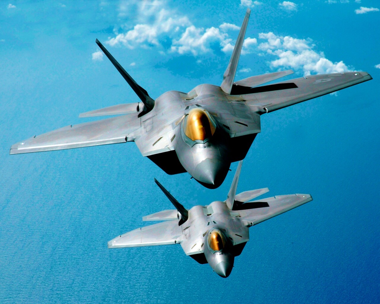 Истребители в небе обои