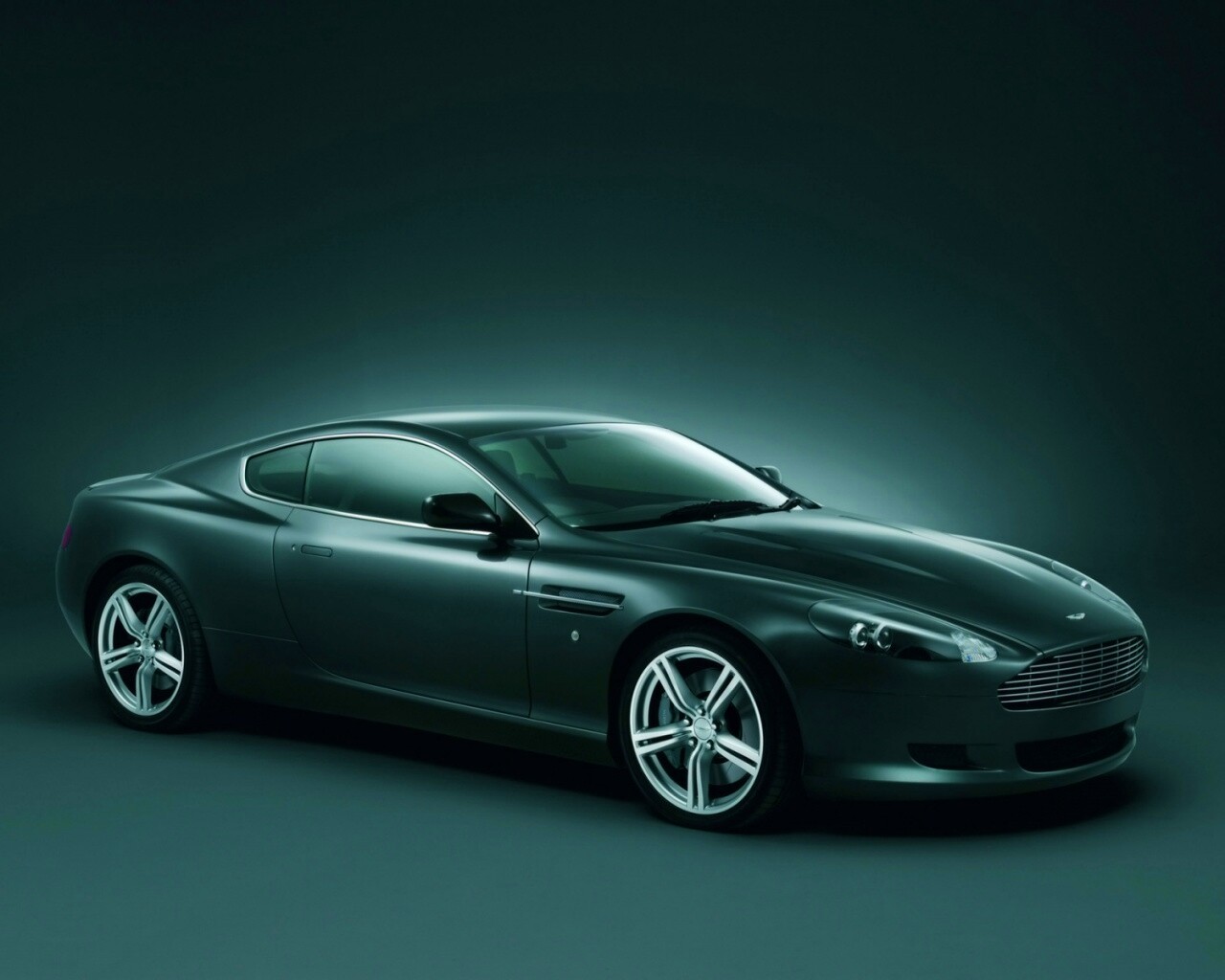 Астон Мартин обои