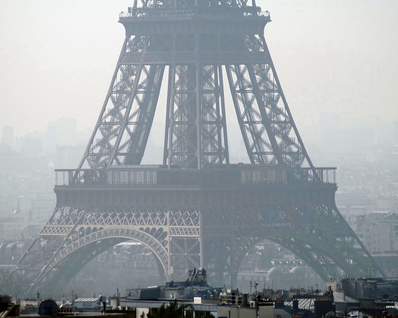 Эйфелева башня в Париже обои