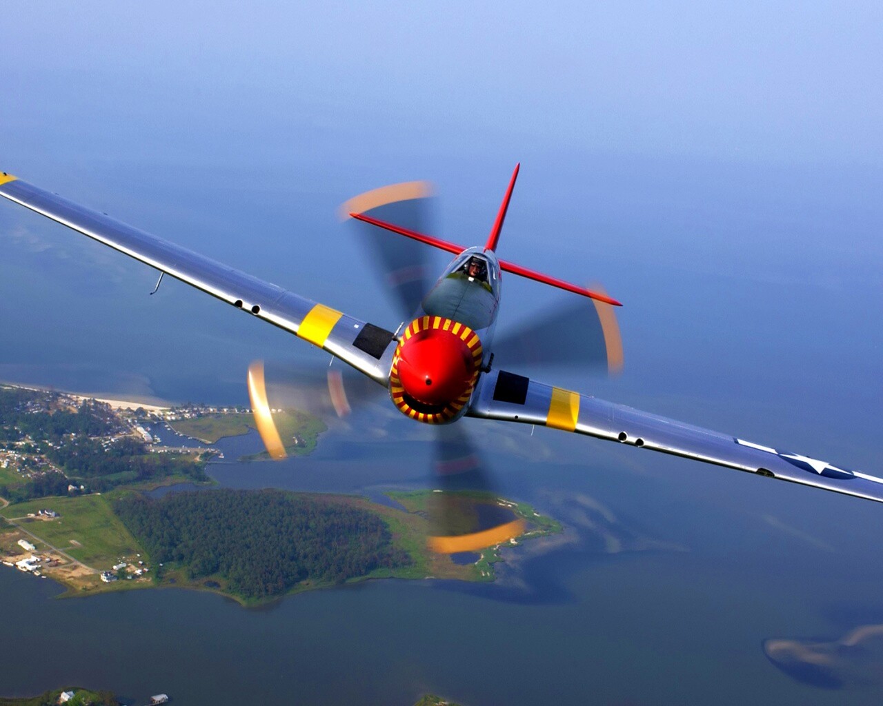 Пропеллерный самолёт обои