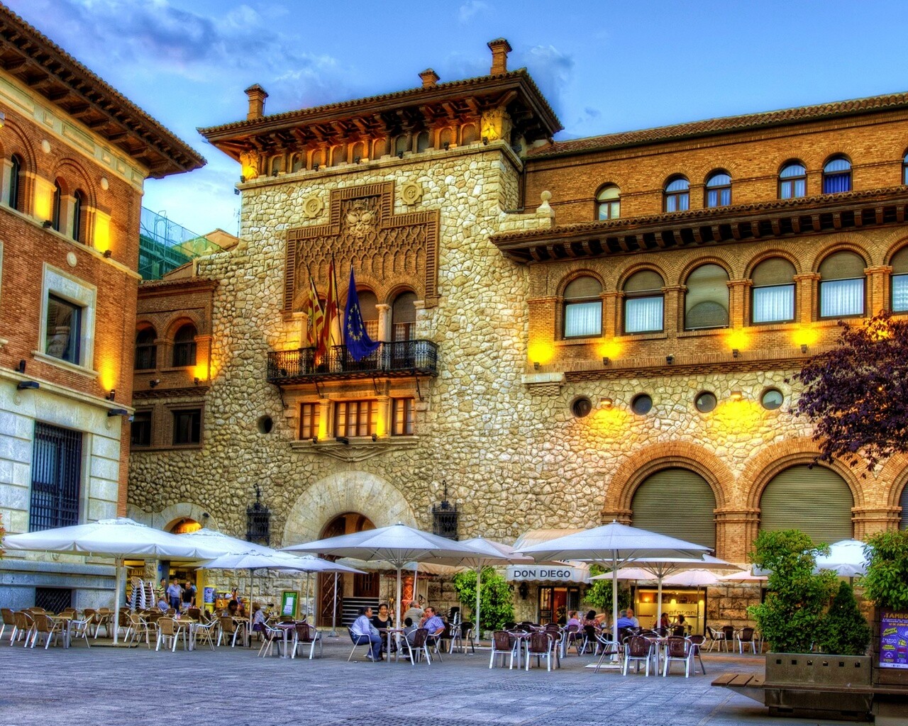 Туристская площадь обои