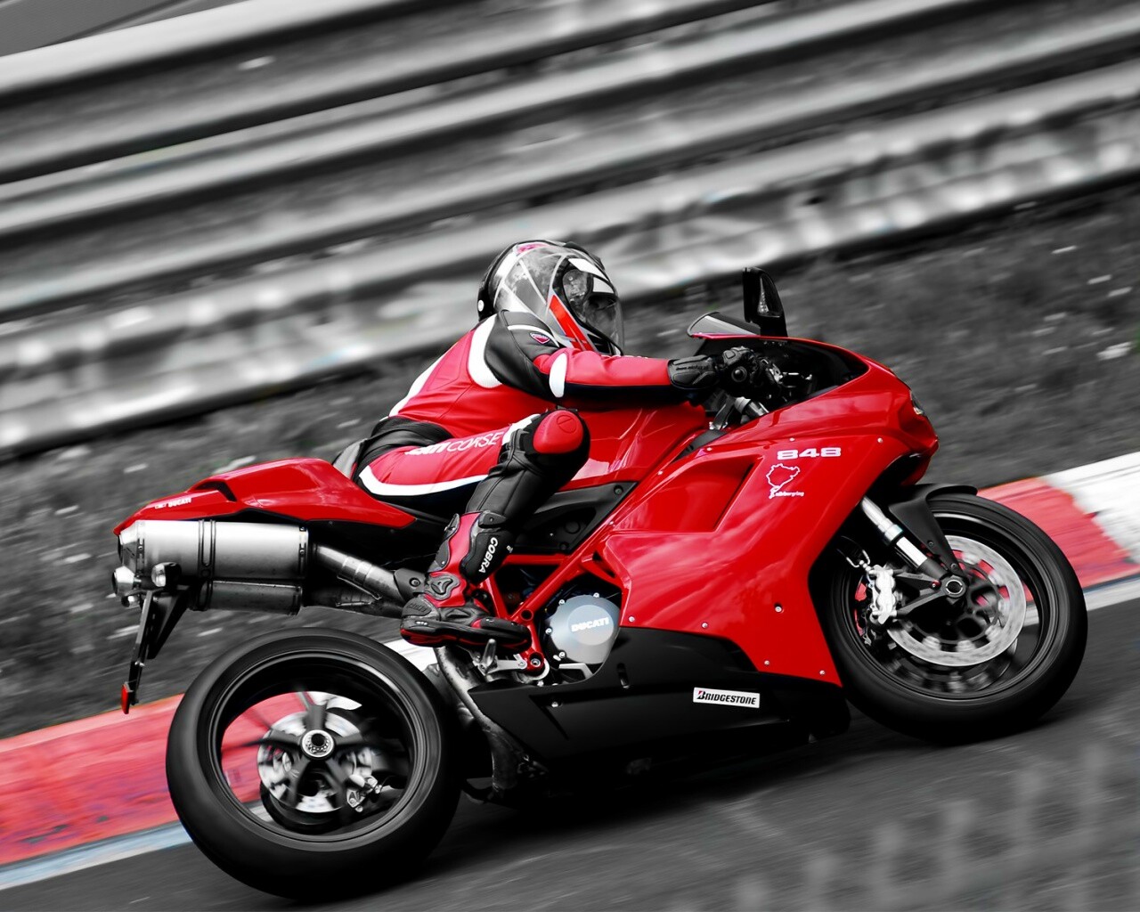 Красный мотоцикл обои