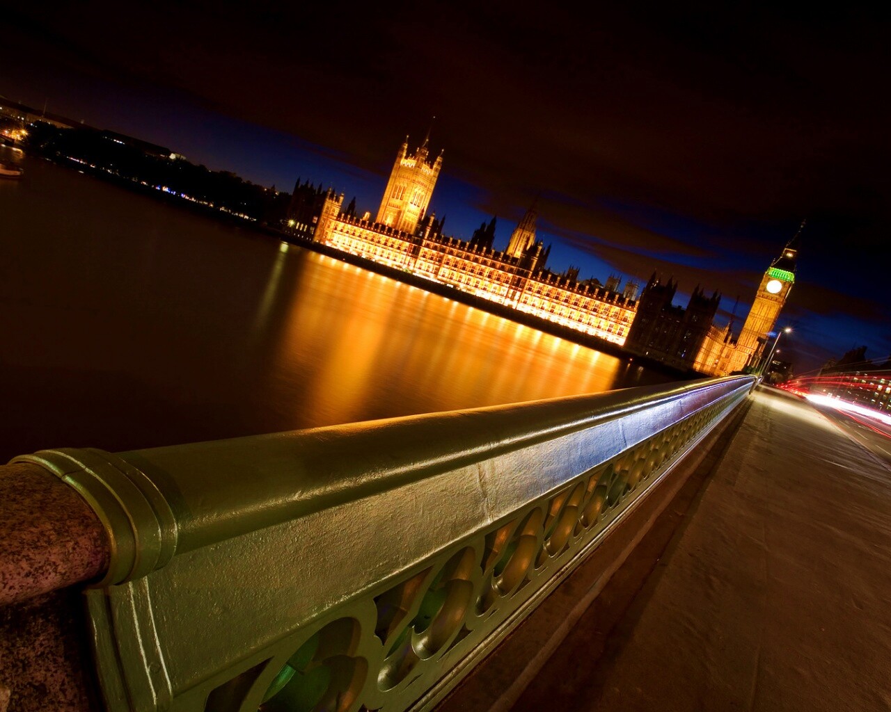 Перила тауэского моста обои