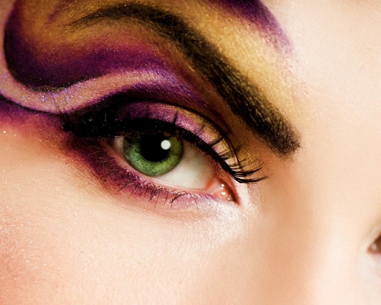 Красивый макияж для глаз обои
