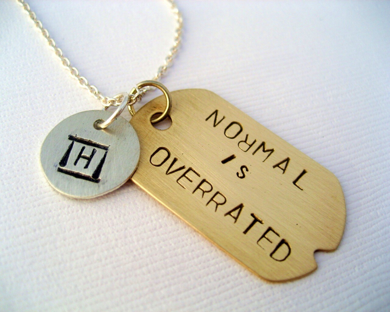 Нормальность переоценена обои