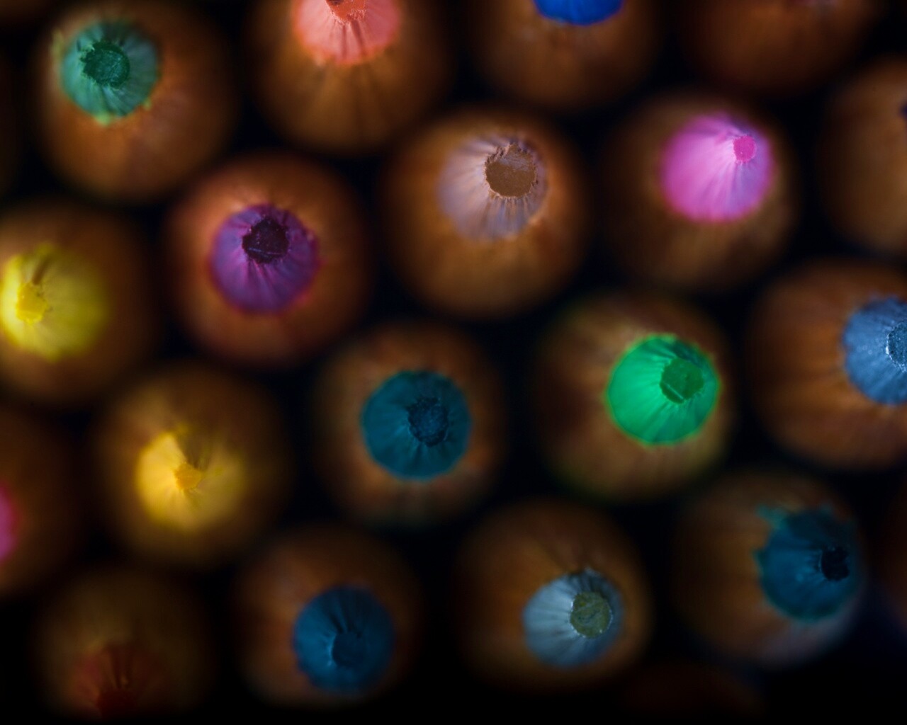 Карандаши обои