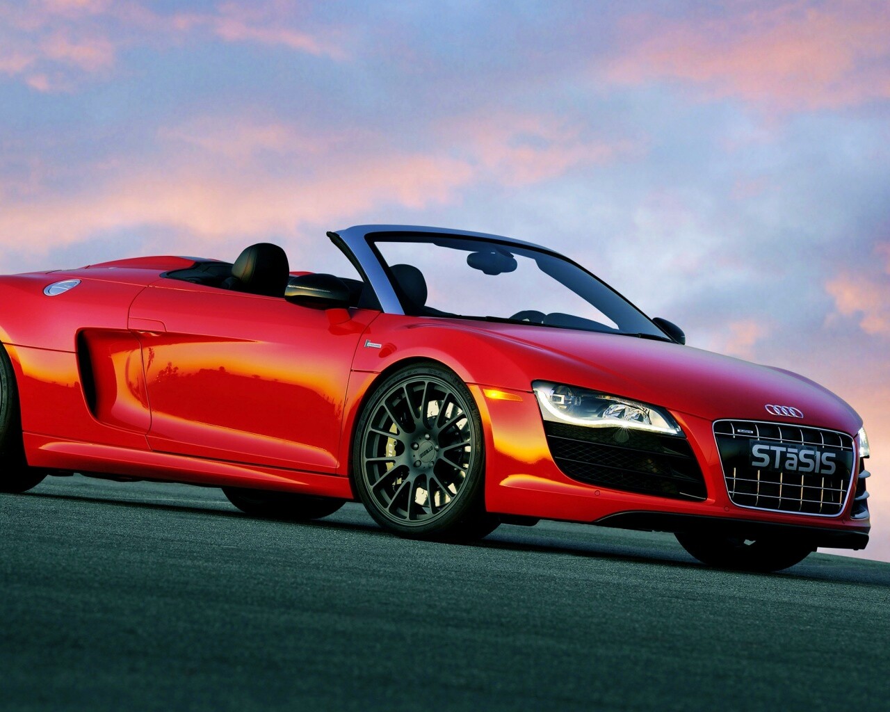 Красная Audi обои