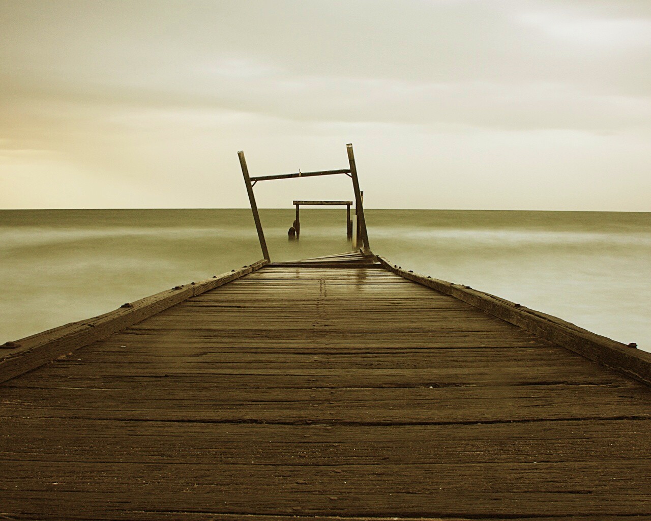 Мостки до горизонта обои